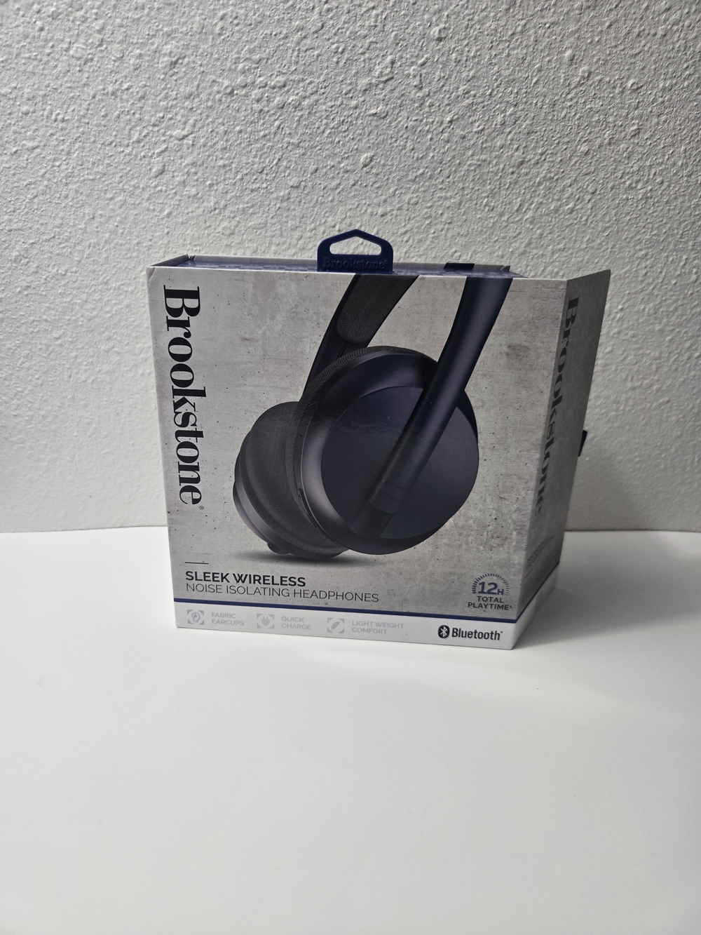 Brookstone Sleek Wireless Noise Isolating Headphones - Black